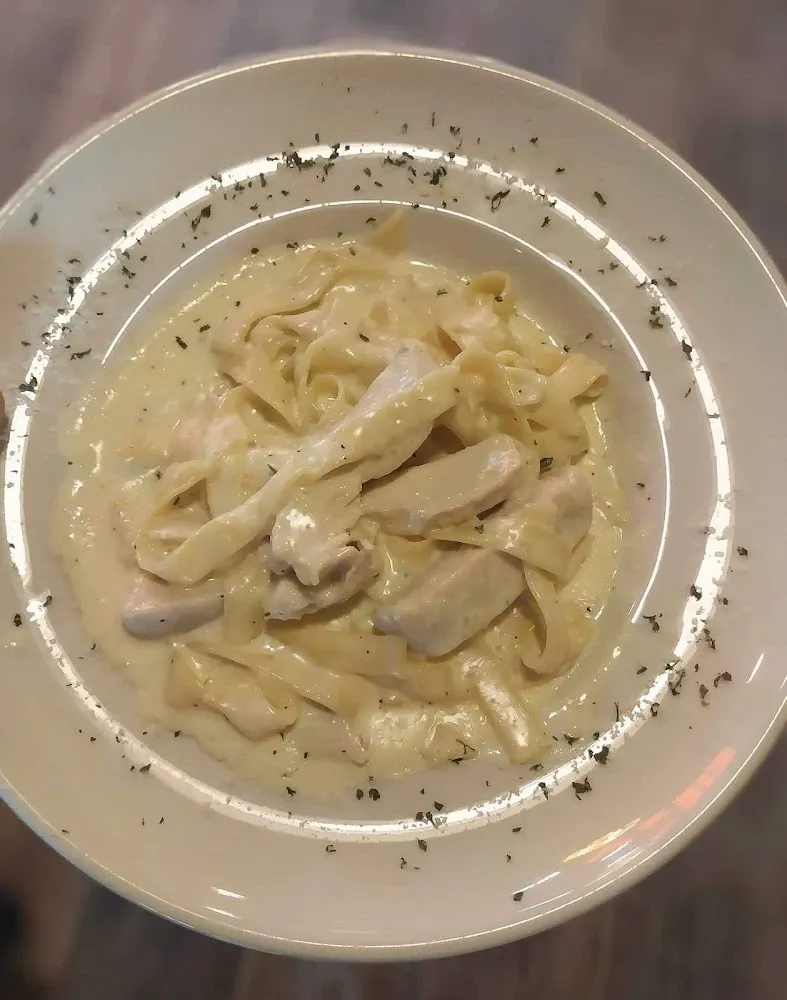 Fettuccine Alfredo
